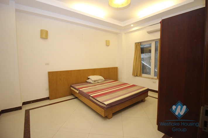 Spacious three bed apartment for rent on Westlake side